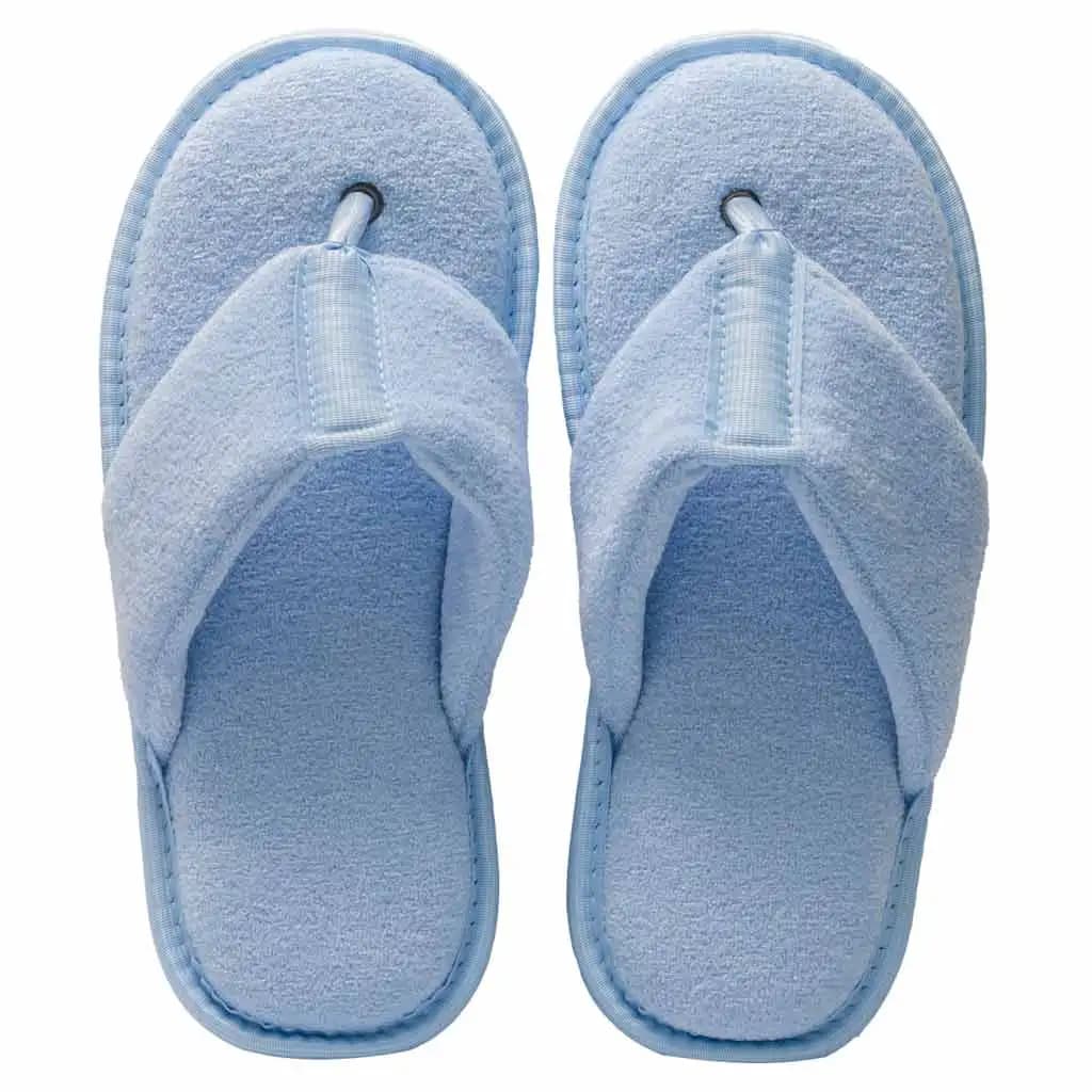 Pantufa unissex chinelo de dedo azul claro vista superior com tecido macio e design confortável
