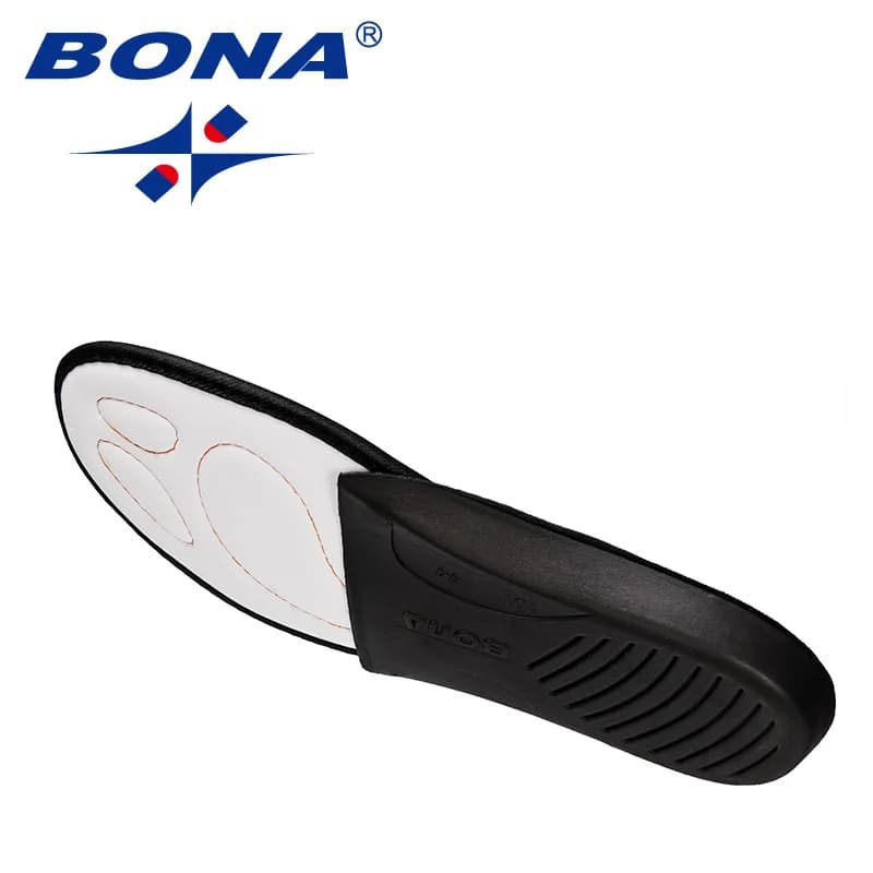 Palmilha Bona masculina vista lateral com base preta e parte superior branca com costura vermelha
