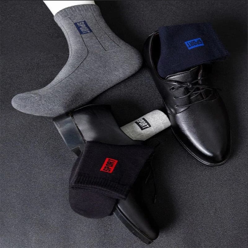 20 pçs = 10 pares de meias masculinas de alta qualidade algodão respirável suor-absorvente tubo médio preto meias desodorante negócios presente meia