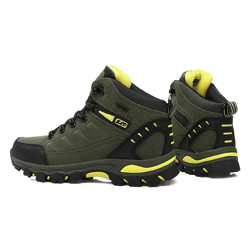 Bota de trekking feminina verde com detalhes amarelos, sola antiderrapante de borracha e design para tornozelo