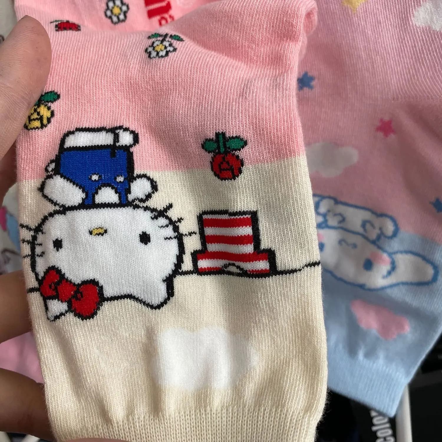 Novas meias sanrio melodia cinnamoroll tubo médio feminino doce dos desenhos animados bonito crianças meias meninas meias da menina