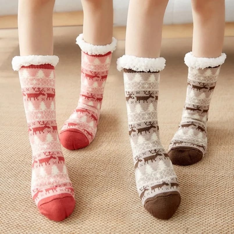 Meias de inverno com design de pinguim e renas, antiderrapantes e aquecedoras.