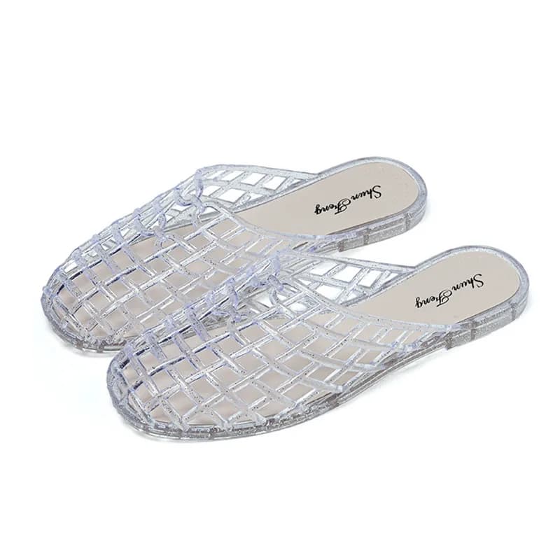 Chinelos femininos de verão respiráveis, sandálias femininas frescas de verão, sandálias brilhantes, planas, vazadas, versáteis, com capuz, para mulheres.