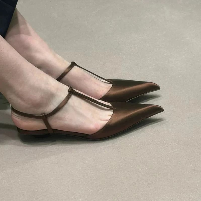 Sapatos para mulheres sexy dedo do pé apontado sandálias femininas confortável salto baixo na moda sandália simples versátil bombas tamanho grande