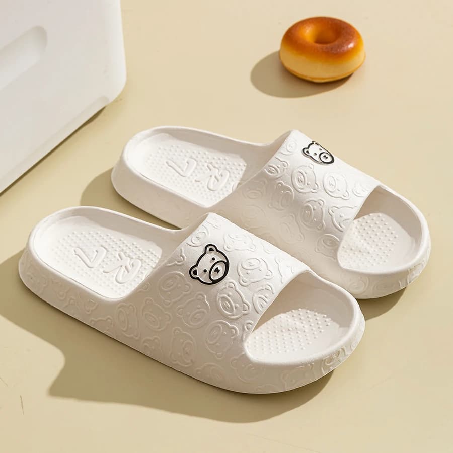 Chinelo Feminino de Urso Fofo para Verão, Sandália Macia de Desenho Animado para Interiores, Antiderrapante para Banheiro, Confortável para Uso Externo, Calçado Masculino de Lazer, Para Casais