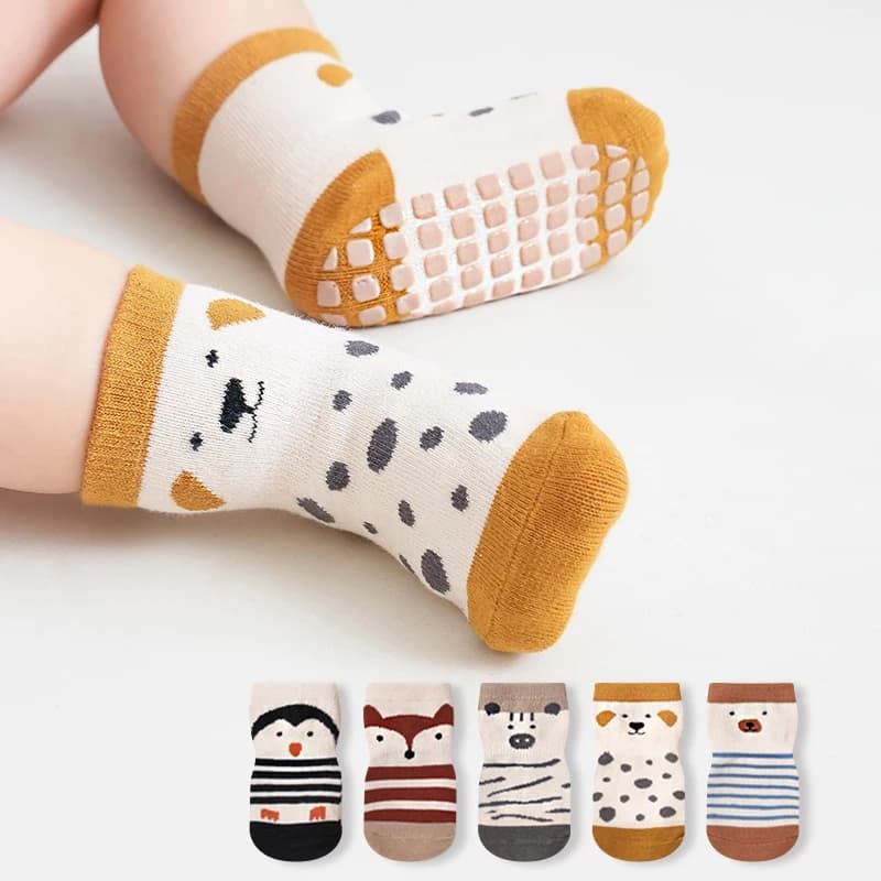 Moda bebê meias de chão bonito design animal antiderrapante meias de chão recém-nascido algodão macio criança curto tubo meias para crianças