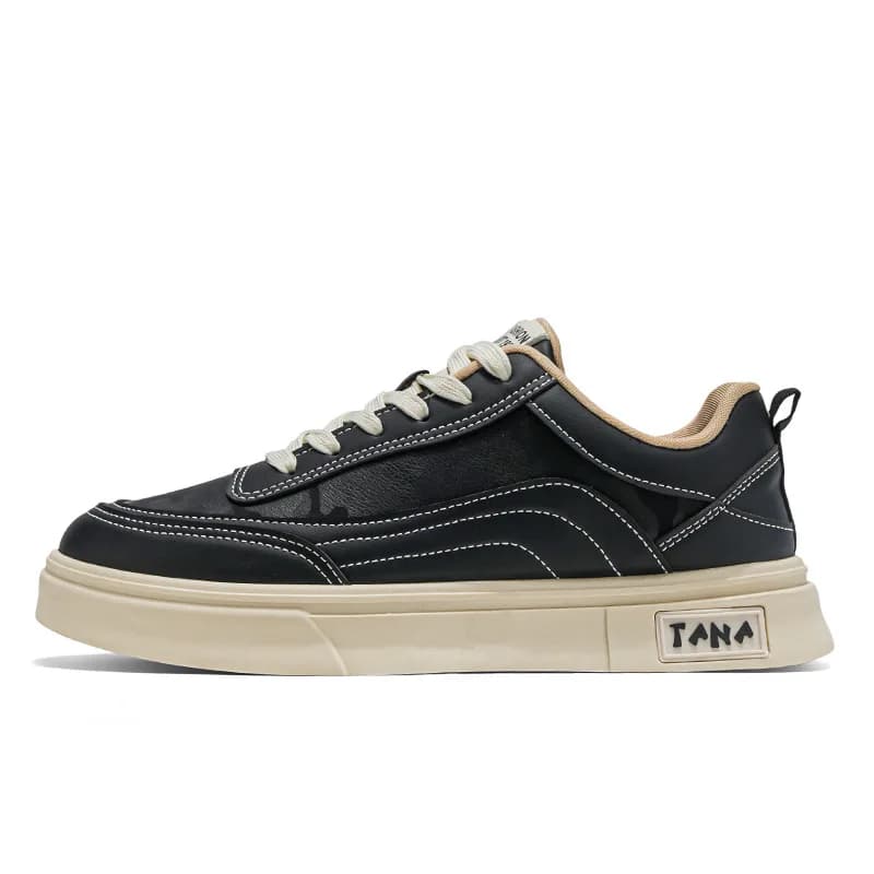 Tênis de skate masculino camuflado preto e bege com sola branca