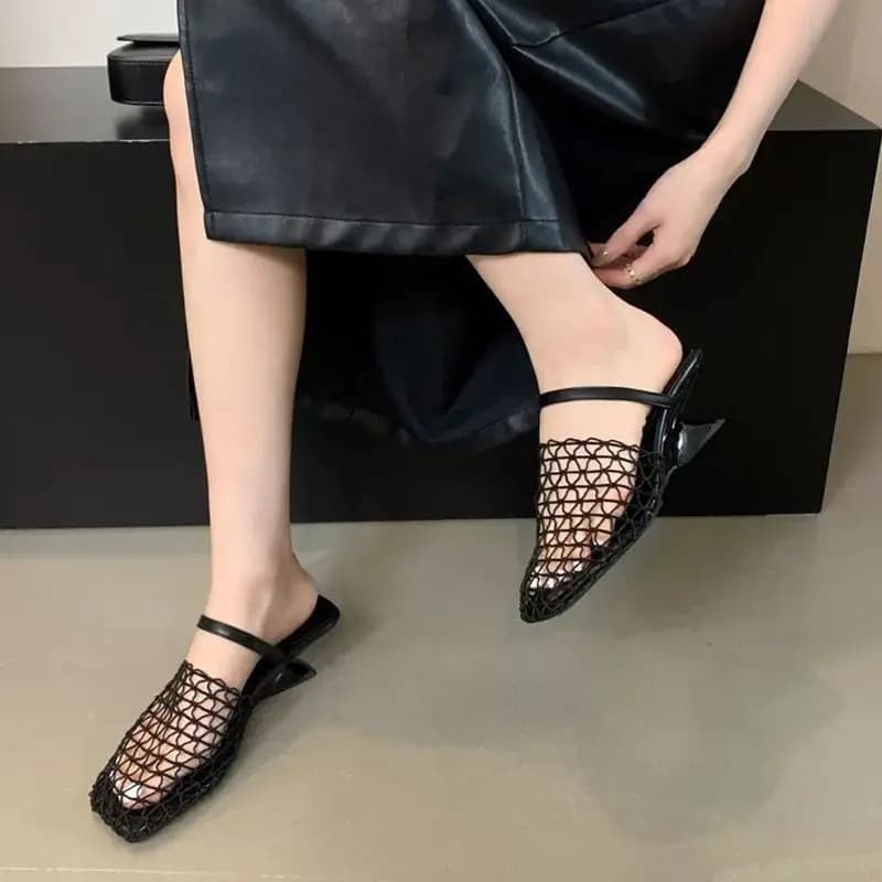 Sandálias Femininas 2026 de Dedo Fechado Estilo Romano, Mules com Salto Anabela de 5cm, Vazadas com Trama de Rede de Pesca, Respiráveis, Design Exclusivo