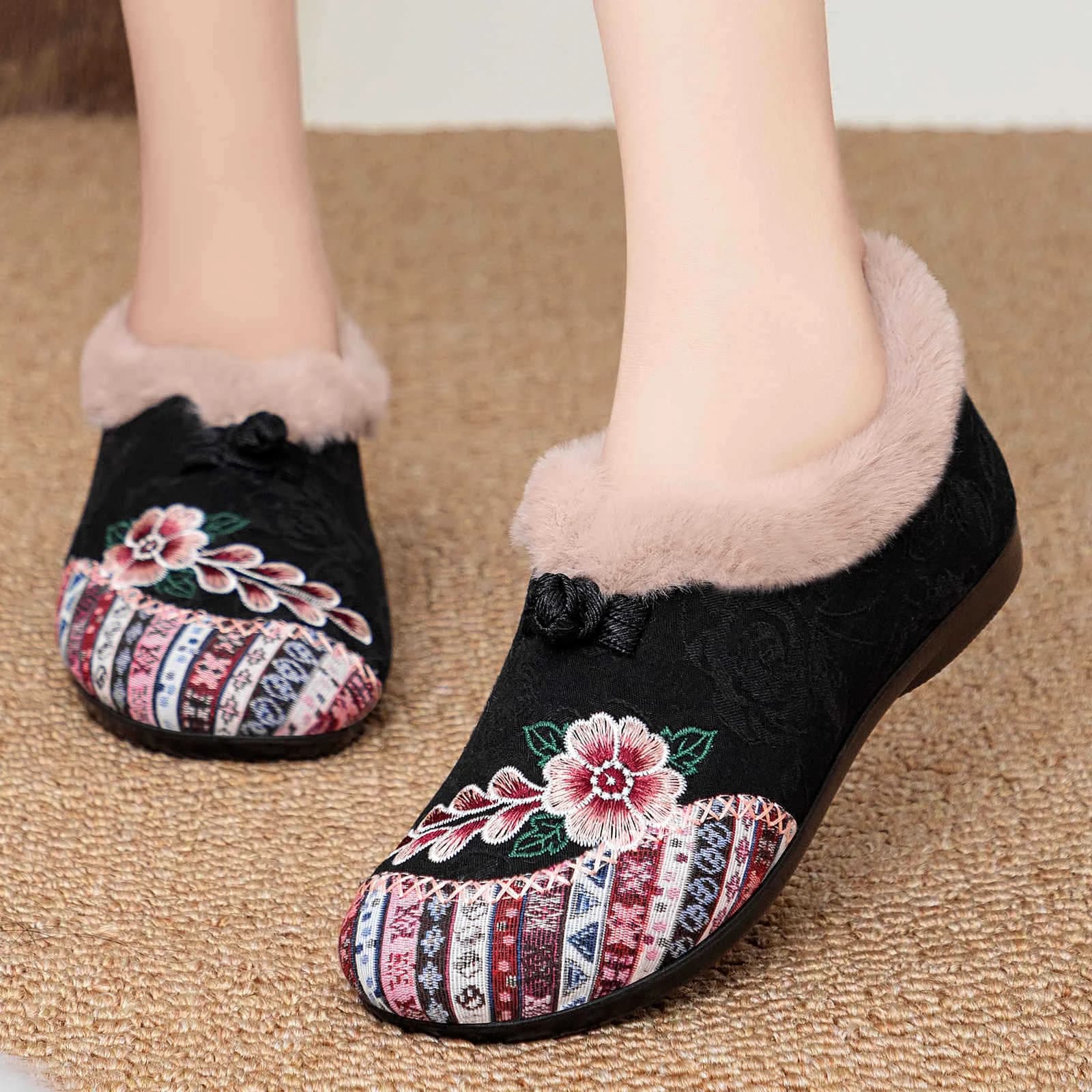 Moda feminina sapatos zapatillas de mujer sapatos de algodão mulher botines botas de neve bordadas botas femininas inverno quente botas curtas