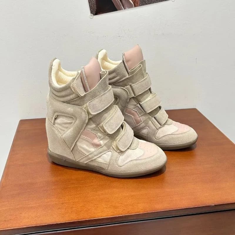 Novas Botas de Luxo para Mulheres, Calçados Casuais de Cano Alto, Design com Aumento de Altura Invisível, Solado Plano de 8cm, Botas Femininas