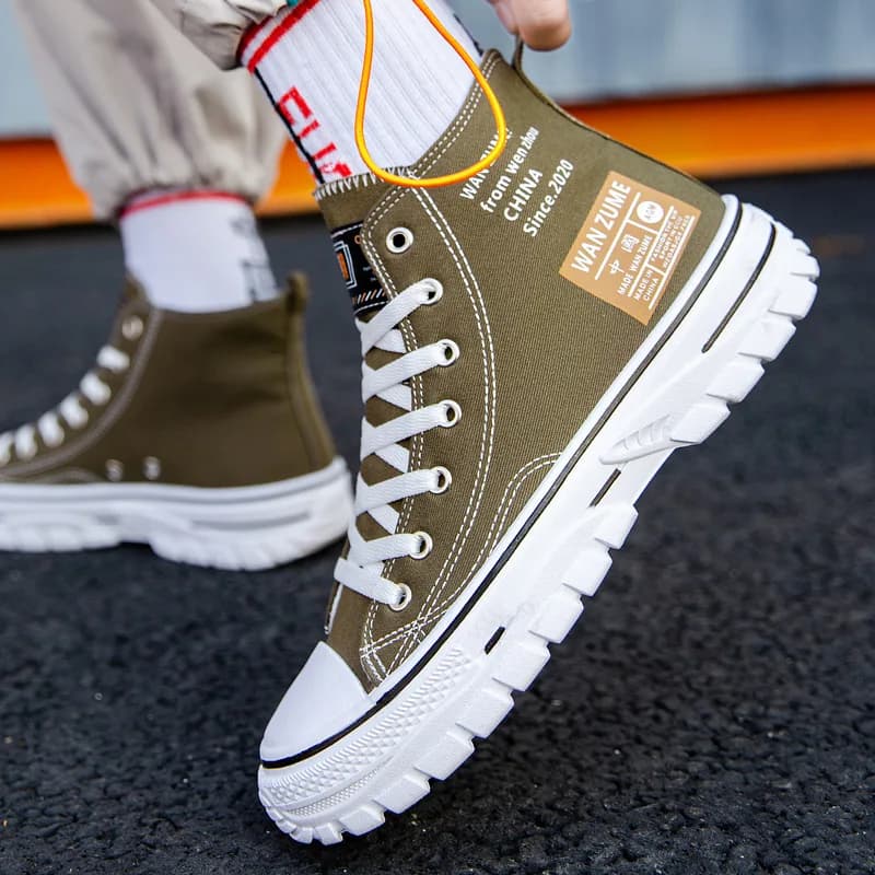 Novos sapatos para homem de alta qualidade tênis lona na moda casual sapatos esportivos moda rendas até sapatos de tabuleiro para homem zapatillas hombre