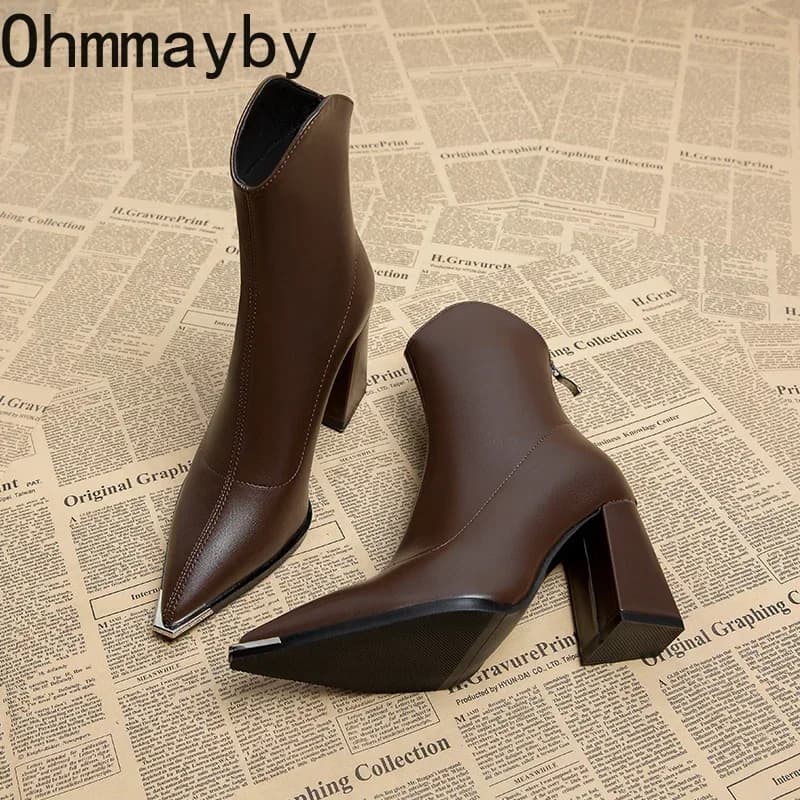 Botas de tornozelo femininas de dedo apontado moda zíperes traseiros botas curtas senhoras elegante quadrado salto alto calçados femininos de inverno