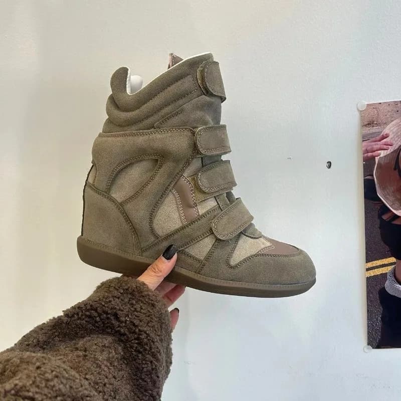Novas Botas de Luxo para Mulheres, Calçados Casuais de Cano Alto, Design com Aumento de Altura Invisível, Solado Plano de 8cm, Botas Femininas