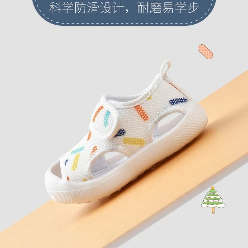 2026 verão novas crianças sandálias simples versátil meninas sapatos de praia conforto anti deslizamento para meninos sandálias planas casuais sandálias femininas