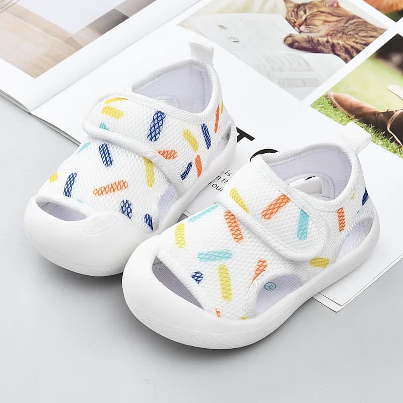 2026 verão novas crianças sandálias simples versátil meninas sapatos de praia conforto anti deslizamento para meninos sandálias planas casuais sandálias femininas