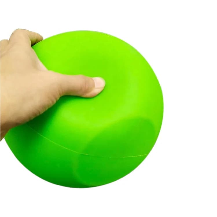 2026 Novo Kettlebell Tradicional de Borracha Macia Preenchido com Água para Treino de Força e Levantamento de Peso