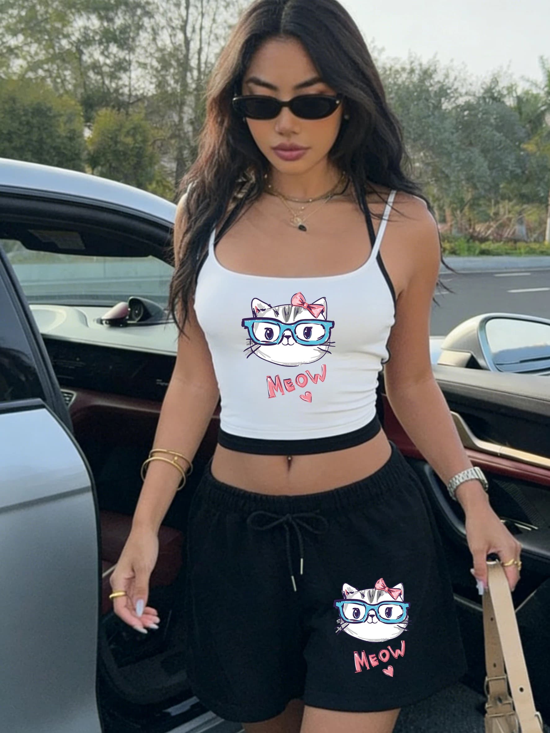 Conjunto Feminino de Verão Y2K: Top Cropped Halter com Estampa de Gato e Laço Fofo e Shorts de Rua de Cintura Alta com Cordão