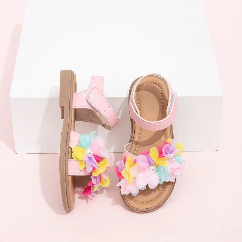Zapatos moda versátil para meninas 2026 verão novas crianças sandálias de flores conforto antiderrapante meninas sapatos de praia sandálias femininas