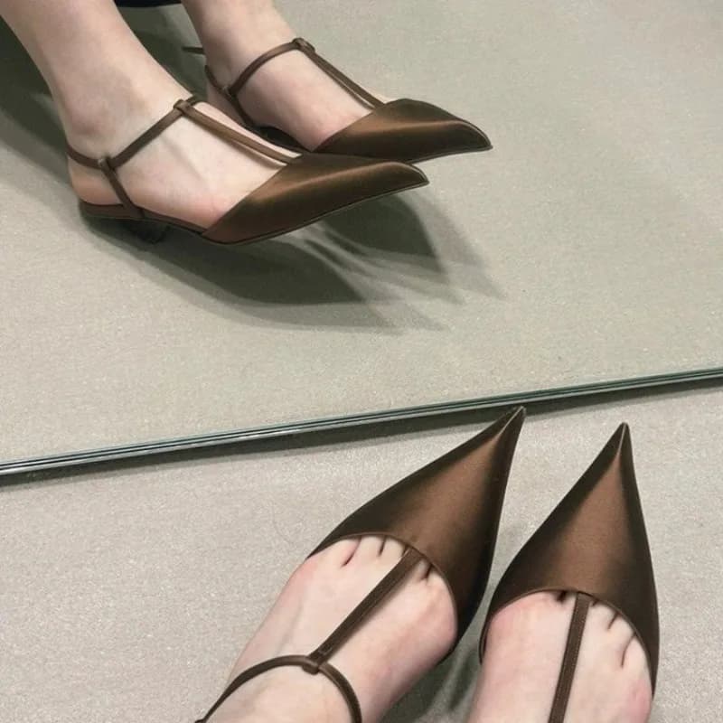Sapatos para mulheres sexy dedo do pé apontado sandálias femininas confortável salto baixo na moda sandália simples versátil bombas tamanho grande
