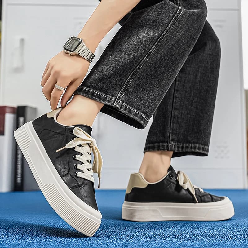 Tênis Masculino Casual de Couro Retrô Primavera 2026, Leve, Antiderrapante e com Aumento de Altura - Nova Tendência