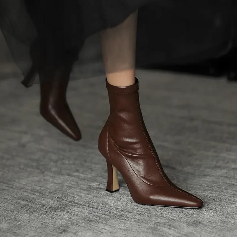 Mulheres de salto alto botas de couro curto novas botas femininas apontou botas de salto fino senhoras tornozelo botas curtas botas de mujer 2024