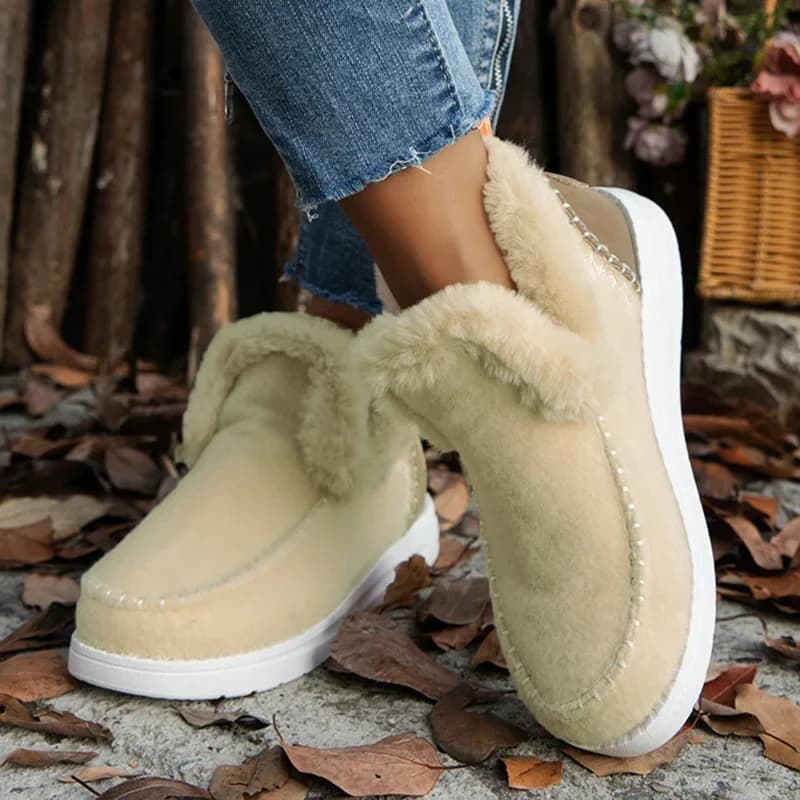 Botas de neve femininas de pelúcia sapatos deslizamento em sapatos femininos plus size botas de tornozelo plataforma novas botas mujer calçados de inverno feminino