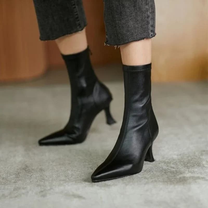 Mulheres de salto alto botas de couro curto novas botas femininas apontou botas de salto fino senhoras tornozelo botas curtas botas de mujer 2024