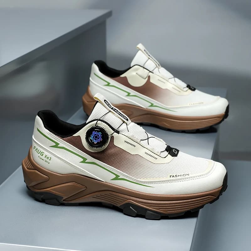Tênis esportivo masculino com fivela rotativa, preto e branco, respirável, com sola grossa e botão de ajuste lateral