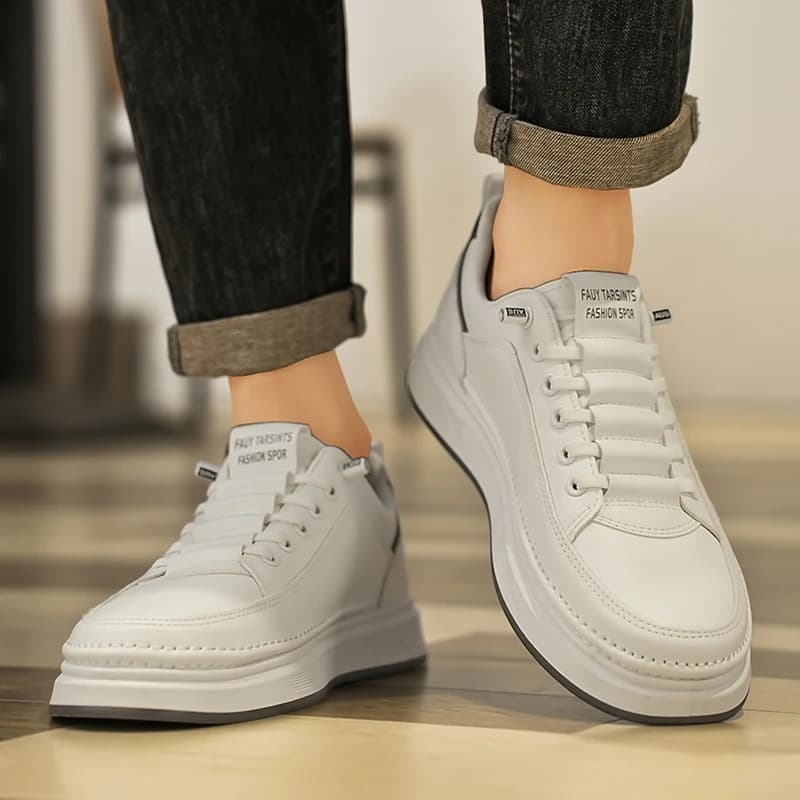 Sapatos esportivos da moda masculina respirável sola grossa sapatos brancos 2025 confortável casual ao ar livre skate designer sapatos tênis