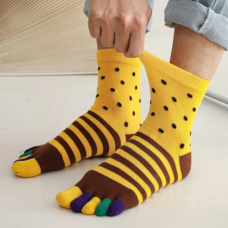 5 pares grandes homens coloridos meias primavera outono qualidade algodão cor brilhante moda listrado feliz meias cinco dedos eu45 46
