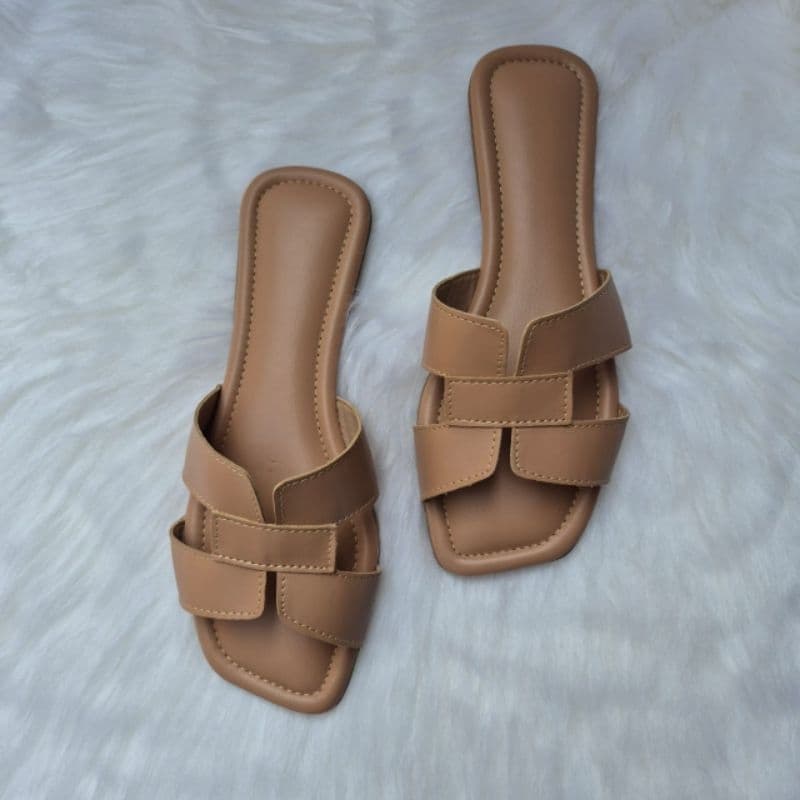 sandália feminina moda casual• sandália femina com tiras cruzadas
