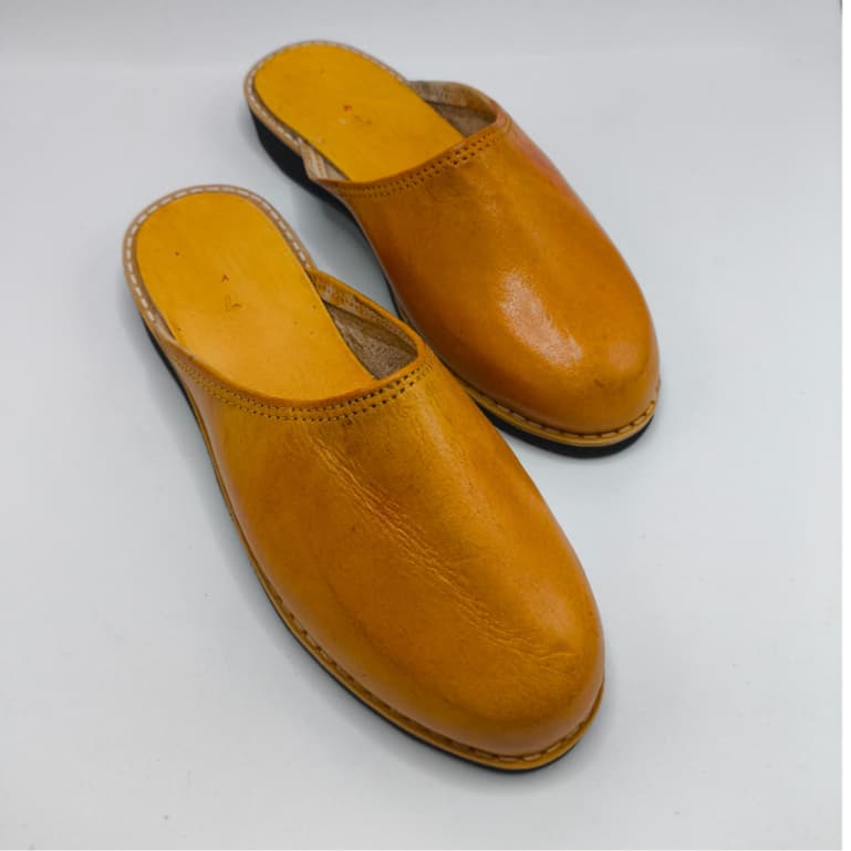 Mule de couro Xagrim Mule em couro Sandalia Mabuche Natural Liso Confortavél