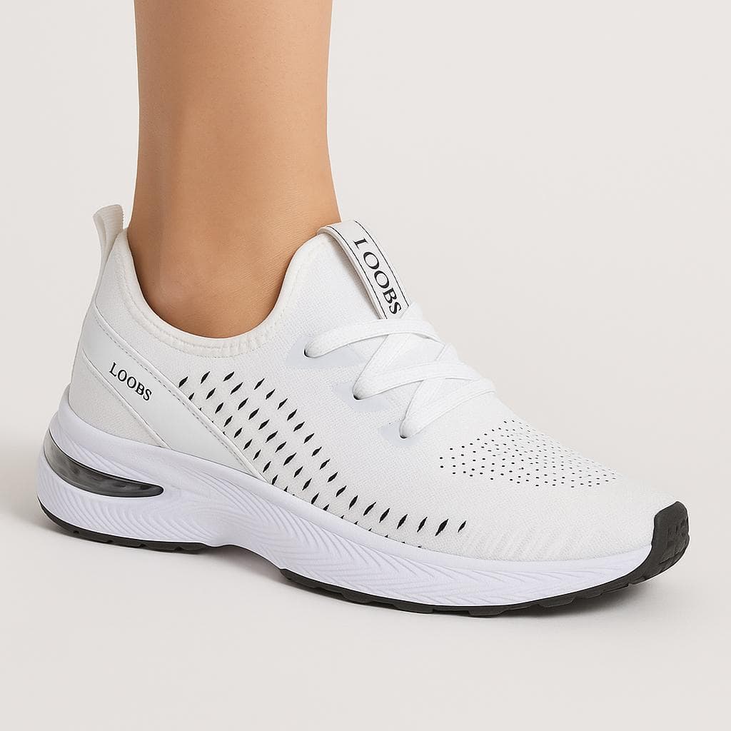 Tênis branco Loobs Sport para caminhada e academia, com design de perfurações e sola preta.