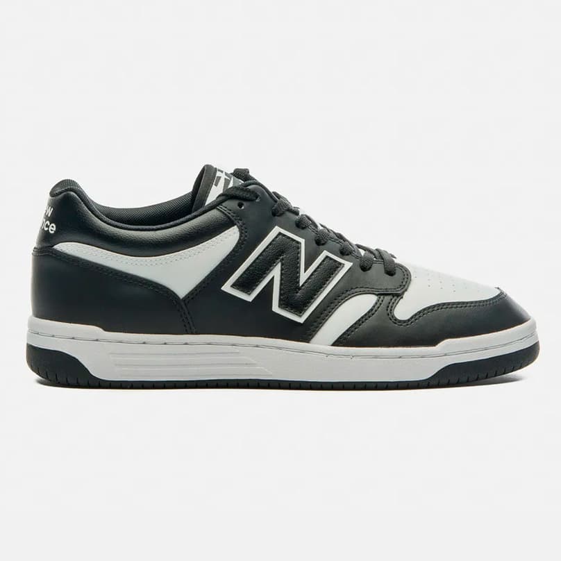 Tênis New Balance 480 Low Unissex Casual preto e branco, logo 'N' lateral