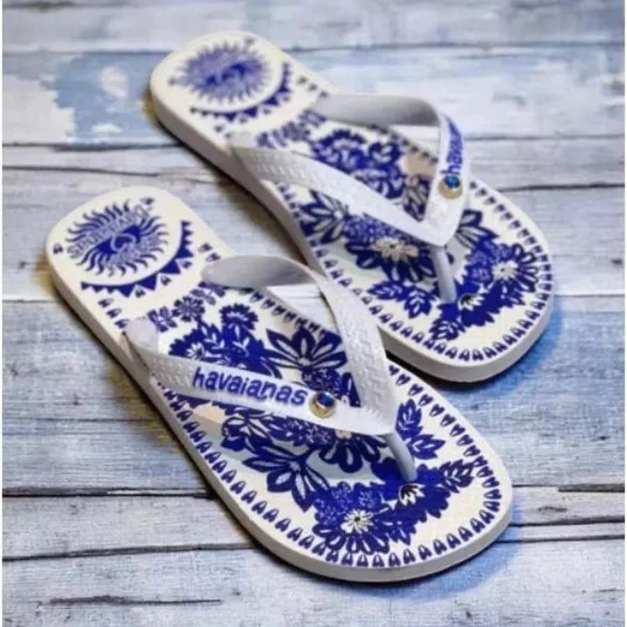 Use Chinelo Feminino Estampado Inspirado na Farm – Estampa Exclusiva