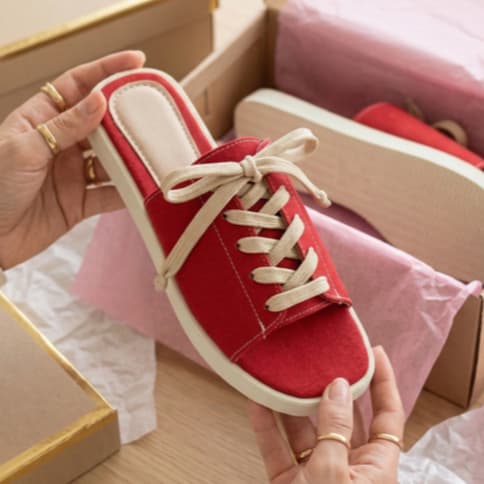 Rasteira/Sandalia Mule Feminino Casual com Cadarço – Confortável e Estiloso