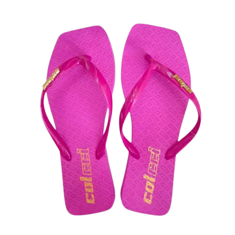 Chinelos femininos Colcci Basic Metal Rosa Ayla, cor rosa com detalhes dourados, textura brilhante.