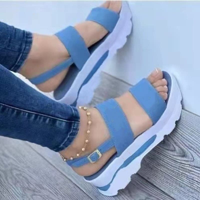 Sandálias de tamanho grande femininas verão novo estilo plana Casual sandálias ao ar livre sandálias de praia