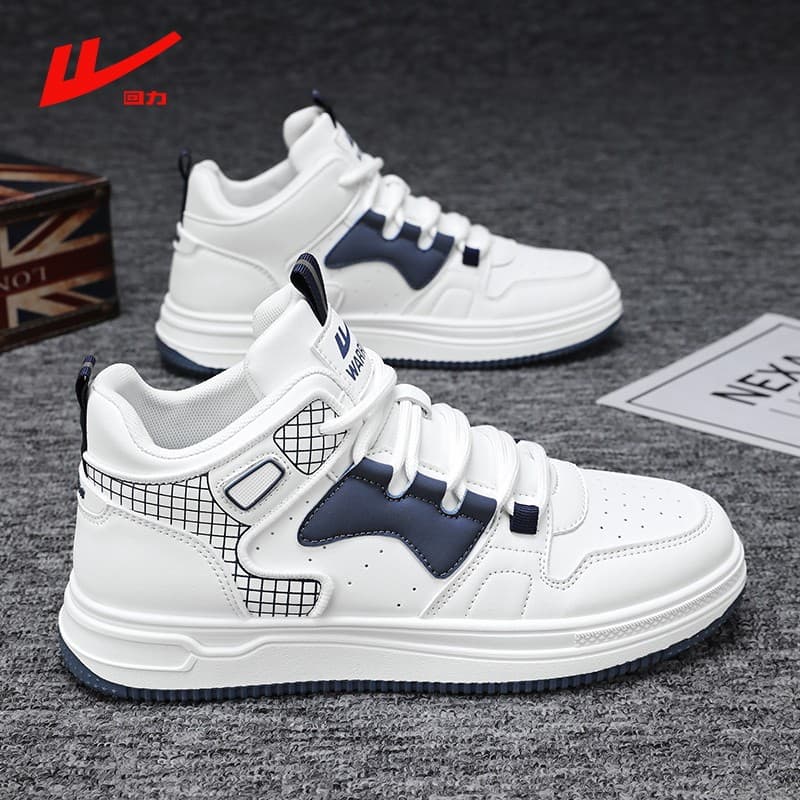 Tênis masculino branco com detalhes em azul e preto, estilo mid-top, casual e esportivo