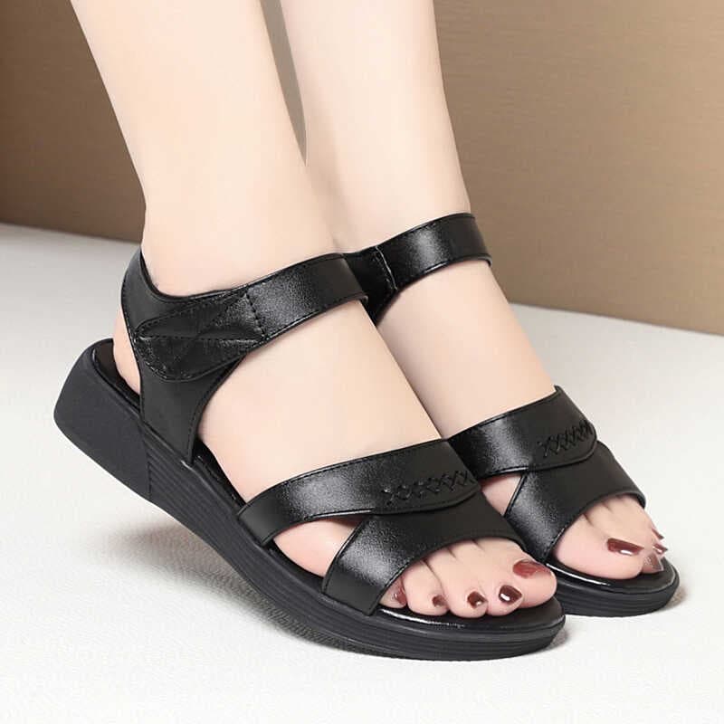 Sandálias de couro para idosos de meia-idade, sapatos antiderrapantes de borracha de verão com sola macia para idosos