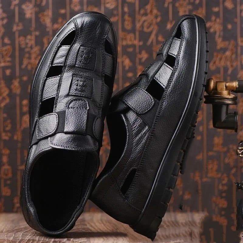 Sandálias casuais de couro macio sandálias masculinas sapatos de couro todo preto trabalho casual Commuter condução sapa