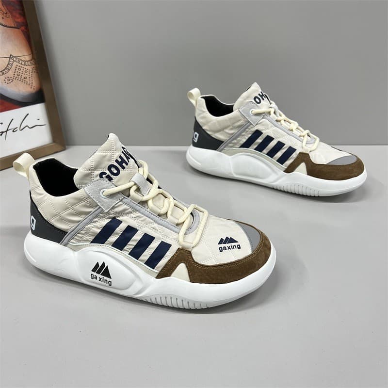 Sapatos masculinos verão respirável 2026 novo estilo Mid-top sapatos masculinos tênis de alta qualidade esportes casuais