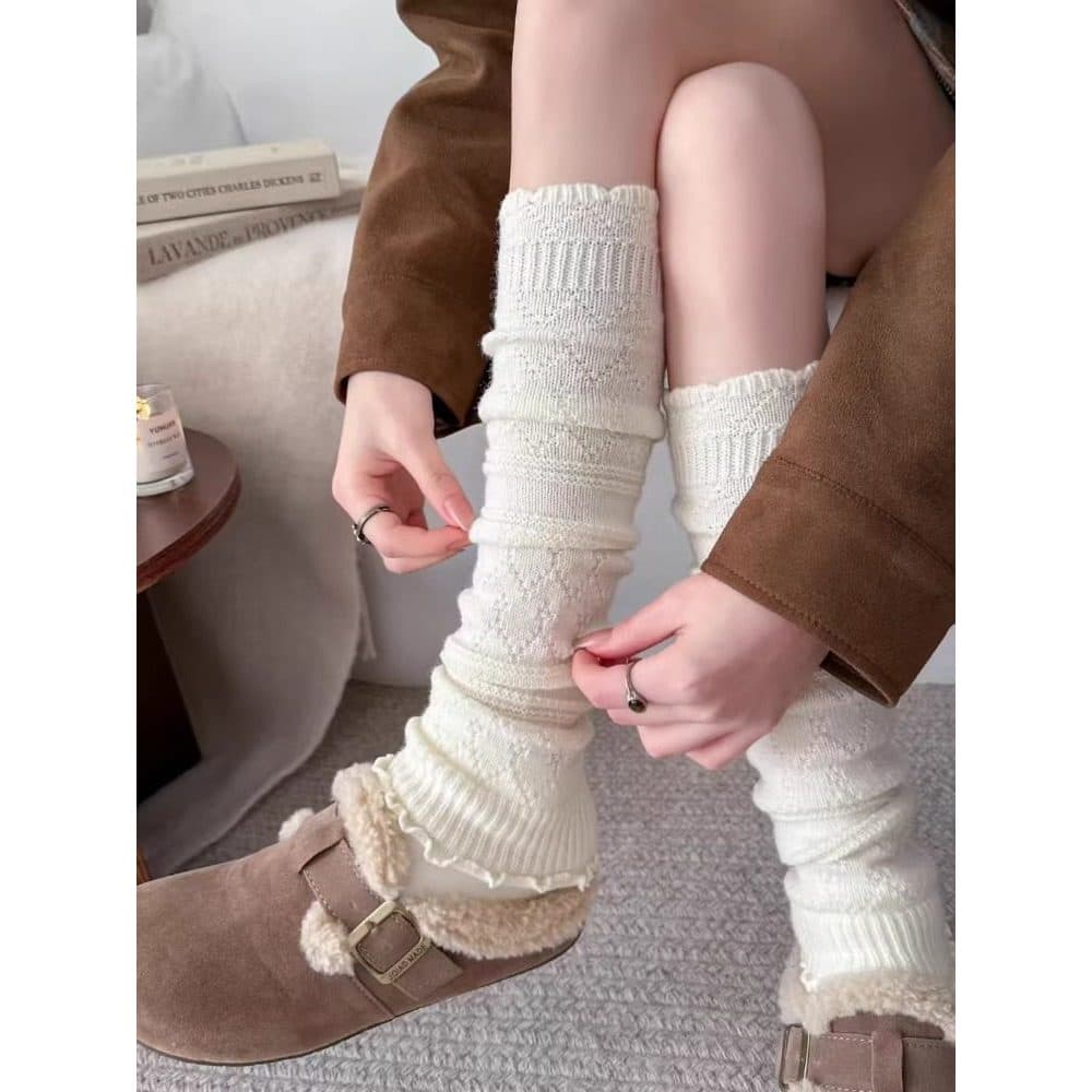 Meias de renda de lã branca meias de pilha mulheres outono inverno oco malha bezerro capa com botas meias quentes botas 