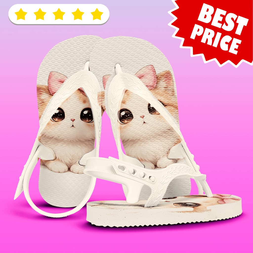 Chinelo infantil branco com estampa de gatinhos, fundo rosa claro