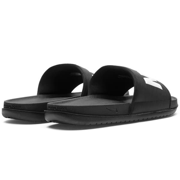 Nike Offcourt Slide Masculino Preto, com design ergonômico e sola texturizada.