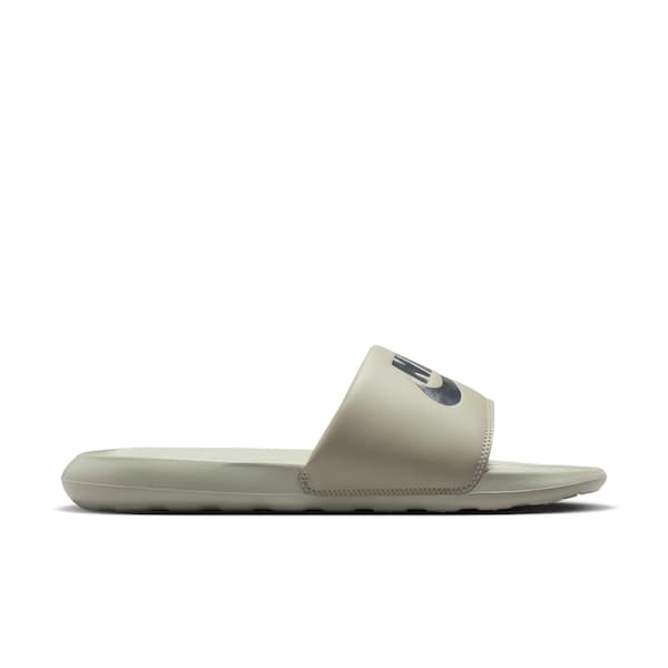 Nike Victori Slide Masculino, chinelo cinza claro, logotipo Nike, estilo urbano.