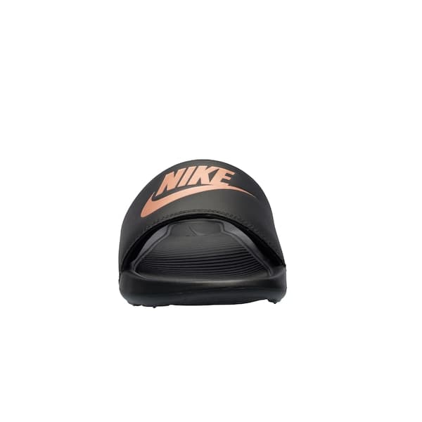 Nike Victori One Slide feminino em preto e rosa, com logo da Nike.