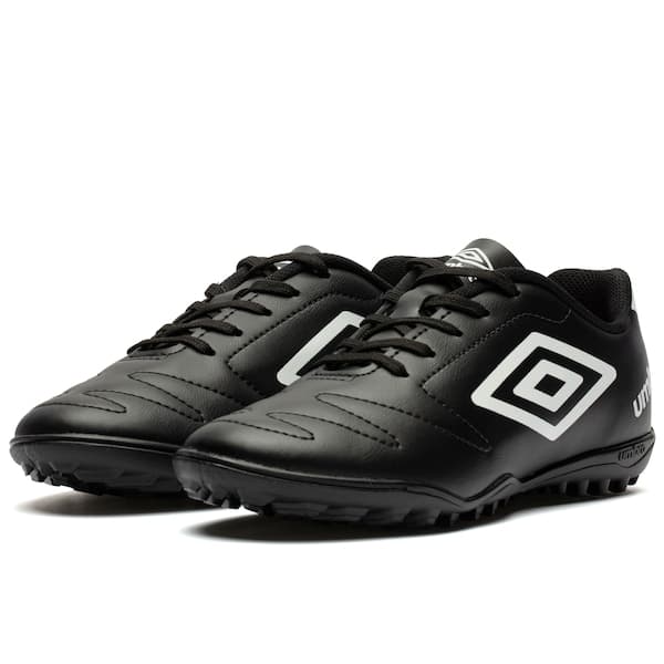 Chuteira Society Infantil Umbro Class 2.2 preta com logo branco