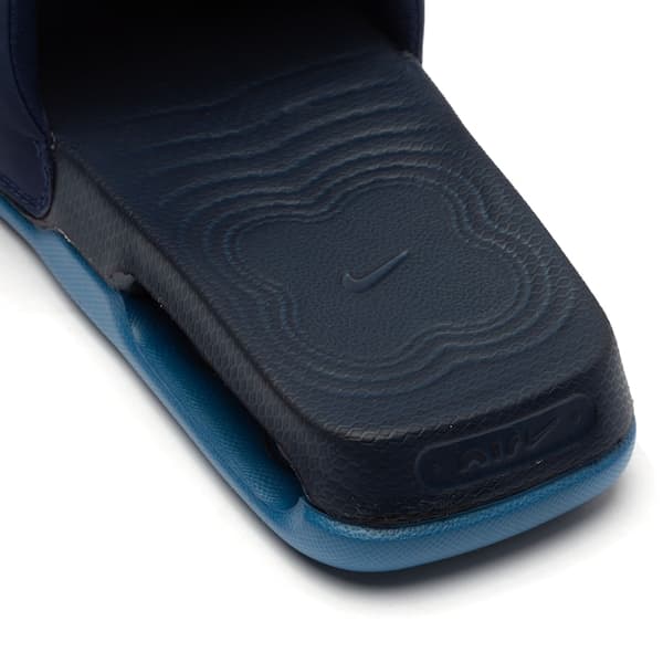 Detalhe da palmilha da sandália Nike Air Max Cirro Slide Azul e Cinza, com suporte e conforto.