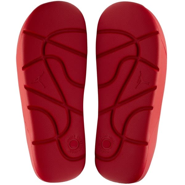 Sola vermelha texturizada do chinelo Jordan Post Slide, com logo da marca Jordan.